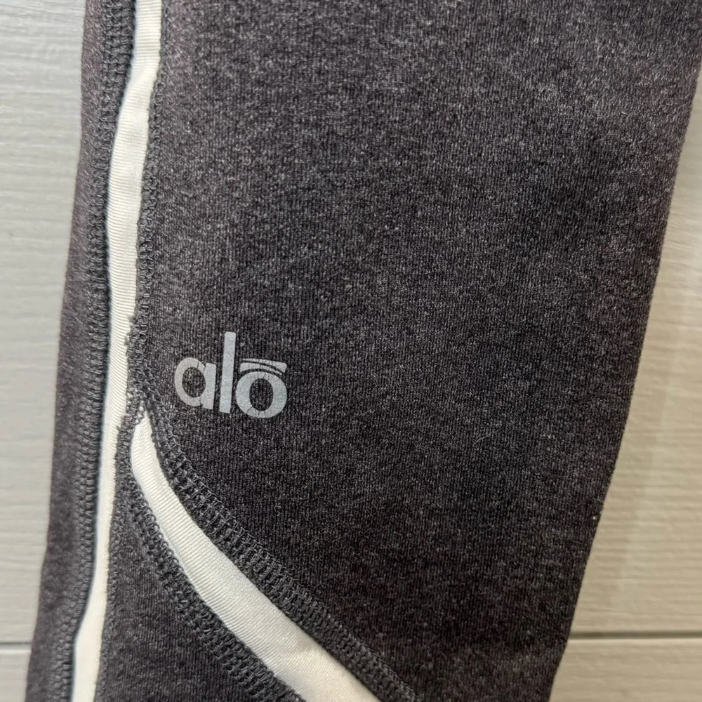 ALO Yoga Heathered Grey White Shimmer Panels Talia Athletic Performance Leggings
